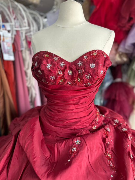 Q by Davinci 80002 in Claret size 8