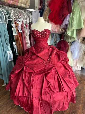 Q by Davinci 80002 in Claret size 8